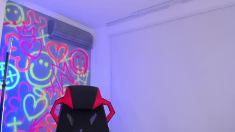 INSTAjohedija online show from December 17, 11:05 pm