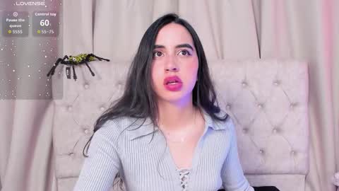 kaylee_lee online show from October 22, 4:13 am