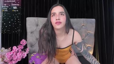 kaylee_lee online show from November 6, 4:13 am