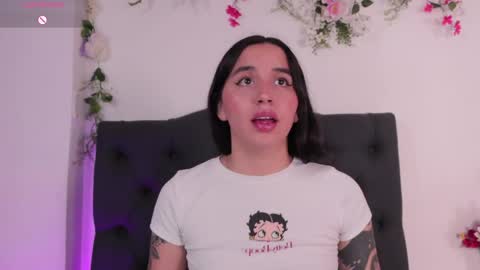 kaylee_lee online show from April 24, 4:26 am