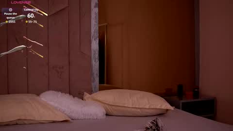 Kayleeflynn online show from November 13, 8:52 pm