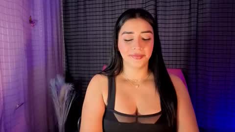 Kaylee online show from December 17, 5:41 pm