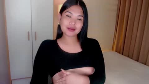 Snapshot of kayleepinay chatting on January 13, 10:45 pm Y O U R F U T U R E K A Y L E E online show from January 13, 10:45 pm