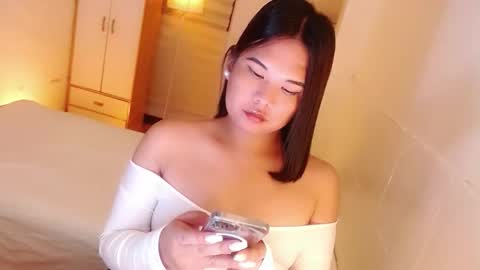 Snapshot of kayleepinay chatting on September 14, 9:47 pm Y O U R F U T U R E K A Y L E E online show from September 14, 9:47 pm