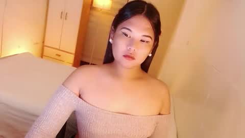 Snapshot of kayleepinay chatting on September 15, 8:31 pm Y O U R F U T U R E K A Y L E E online show from September 15, 8:31 pm