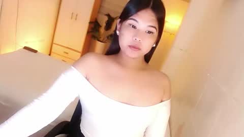 Snapshot of kayleepinay chatting on November 5, 11:32 am Y O U R F U T U R E K A Y L E E online show from November 5, 11:32 am