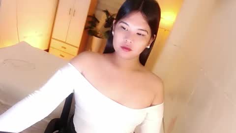 Snapshot of kayleepinay chatting on November 7, 3:45 pm Y O U R F U T U R E K A Y L E E online show from November 7, 3:45 pm