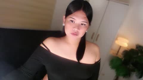 Snapshot of kayleepinay chatting on June 8, 2:17 pm Y O U R F U T U R E K A Y L E E online show from June 8, 2:17 pm