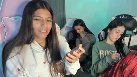 kaylie online show from January 7, 9:50 pm