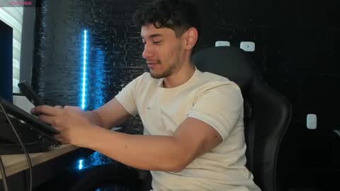 Kayn online show from April 21, 2:01 pm