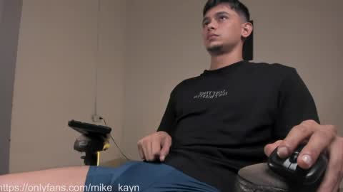 Mike online show from April 12, 1:43 am