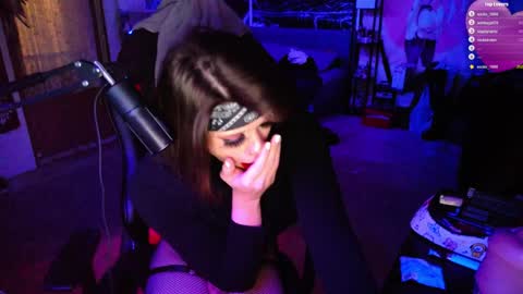 Snapshot of kaynatix chatting on January 9, 6:38 am kaynatix online show from January 9, 6:38 am