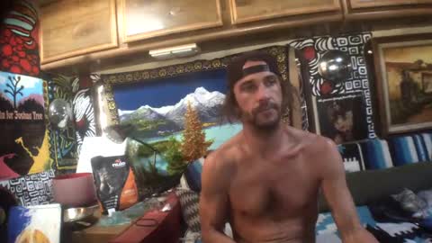 Kay online show from December 12, 8:32 pm