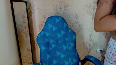 K A I T L I N  online show from March 6, 12:12 pm