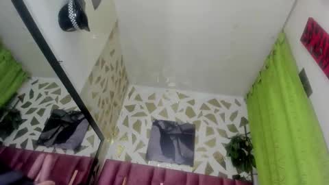 Snapshot of kazsandrah chatting on November 9, 2:21 am KAZSANDRAH online show from November 9, 2:21 am