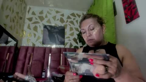 Snapshot of kazsandrah chatting on November 15, 10:37 pm KAZSANDRAH online show from November 15, 10:37 pm