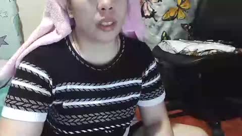 Snapshot of kazzandrasexy chatting on December 14, 10:03 pm Kazzandra online show from December 14, 10:03 pm