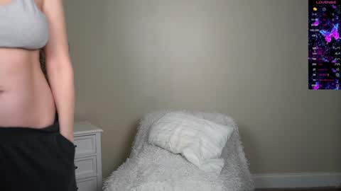 Snapshot of kb3301 chatting on December 26, 6:41 am EliandKylie online show from December 26, 6:41 am