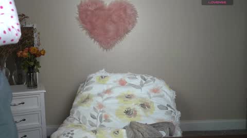 Snapshot of kb3301 chatting on September 21, 3:30 am EliandKylie online show from September 21, 3:30 am