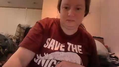 kcandler27 online show from November 18, 8:08 am