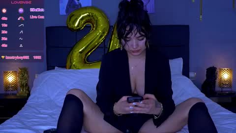 I m Cassie  and would be my pleasure to have you in my room  online show from September 12, 5:57 pm