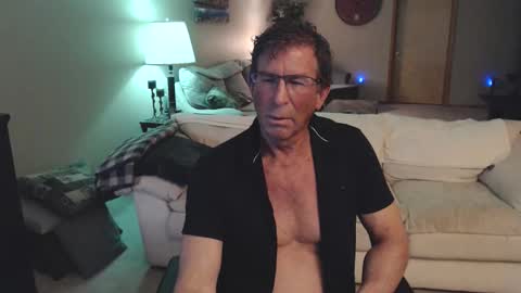 Snapshot of kcgr2323 chatting on November 12, 12:00 am kcgr2323 online show from November 12, 12:00 am