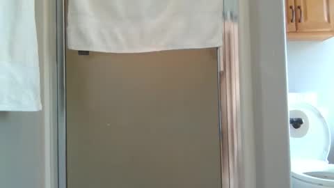 kcp6943 online show from January 12, 6:05 pm