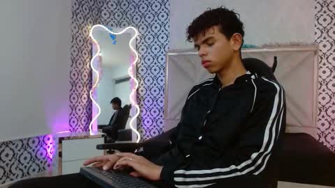  keahi  online show from February 18, 12:56 pm