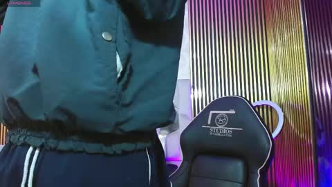  keahi  online show from April 13, 7:08 pm