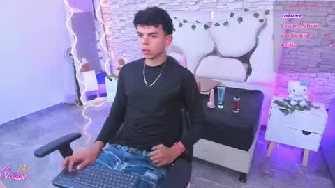  keahi  online show from April 21, 7:06 pm