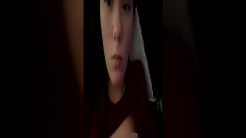 Snapshot of kearianwat chatting on June 18, 3:05 pm kearianwat online show from June 18, 3:05 pm