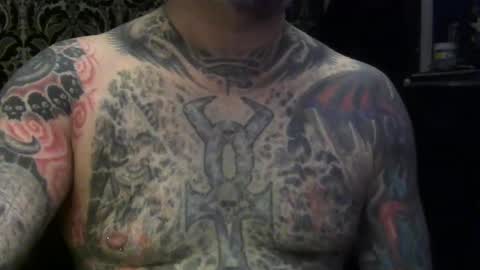 keeeeeeeeeeeeef online show from December 5, 3:04 am