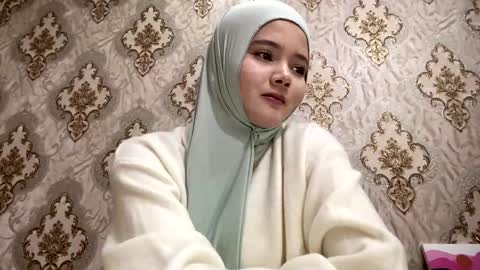 Snapshot of keeleylandrie chatting on December 19, 12:56 pm Kate online show from December 19, 12:56 pm