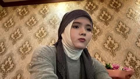 Kate online show from April 8, 6:02 am