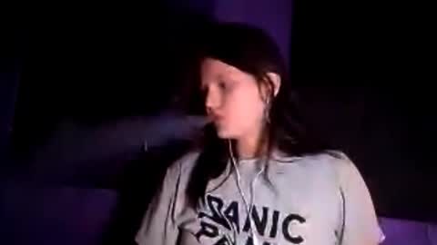 Snapshot of keenaureta chatting on November 11, 2:06 pm Lora online show from November 11, 2:06 pm