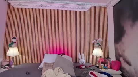 keeyla stone online show from December 21, 9:44 pm