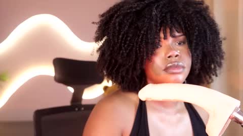 Kehlannis online show from January 31, 7:11 pm