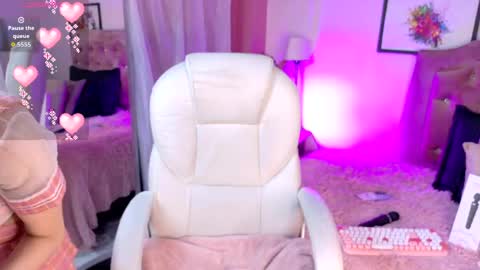    online show from April 23, 4:24 am