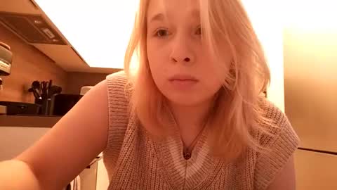 Snapshot of keilarudel chatting on December 18, 12:33 pm Lisa online show from December 18, 12:33 pm