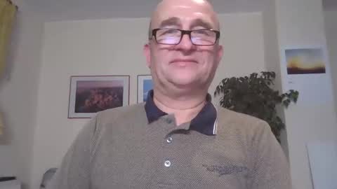 keilie1 online show from December 25, 10:59 pm