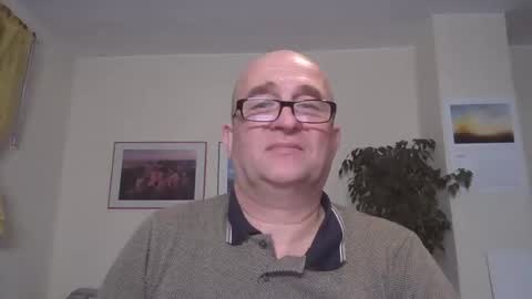 keilie1 online show from December 31, 8:23 pm