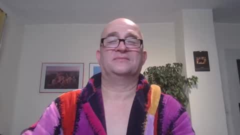 keilie1 online show from January 1, 9:09 pm