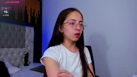 Snapshot of keilymorgan_ chatting on January 5, 9:15 am Keily Morgan online show from January 5, 9:15 am