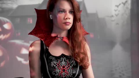 Snapshot of keira_knight chatting on October 31, 10:11 pm keira_knight online show from October 31, 10:11 pm