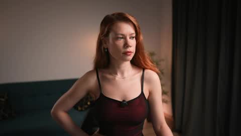 Snapshot of keira_knight chatting on June 7, 9:18 pm keira_knight online show from June 7, 9:18 pm