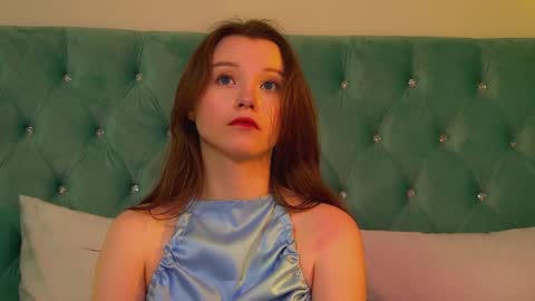 Keira online show from March 17, 6:33 pm