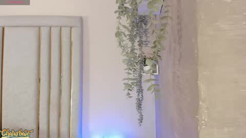 keirahartz online show from April 22, 12:18 pm