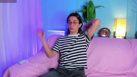 Keita moon online show from April 21, 11:27 am