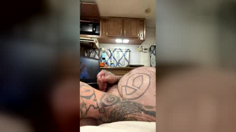 Snapshot of keithruppert06 chatting on April 10, 1:33 am keithruppert06 online show from April 10, 1:33 am