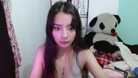 Snapshot of keity_russo03 chatting on October 6, 8:17 pm annie rosse16 online show from October 6, 8:17 pm
